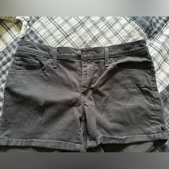 Levi Mid-Rise short - Picture 4 of 5